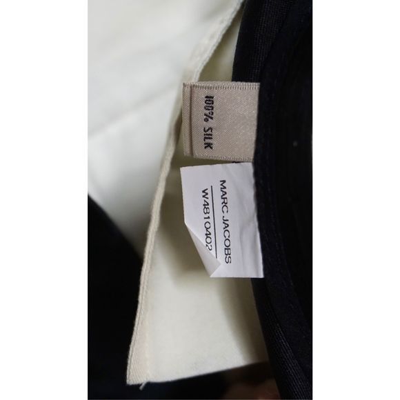 Marc Jacobs Black Silk Tapered Straight Leg Pants Sz 2 Front Slant Pockets‎ - Picture 4 of 7